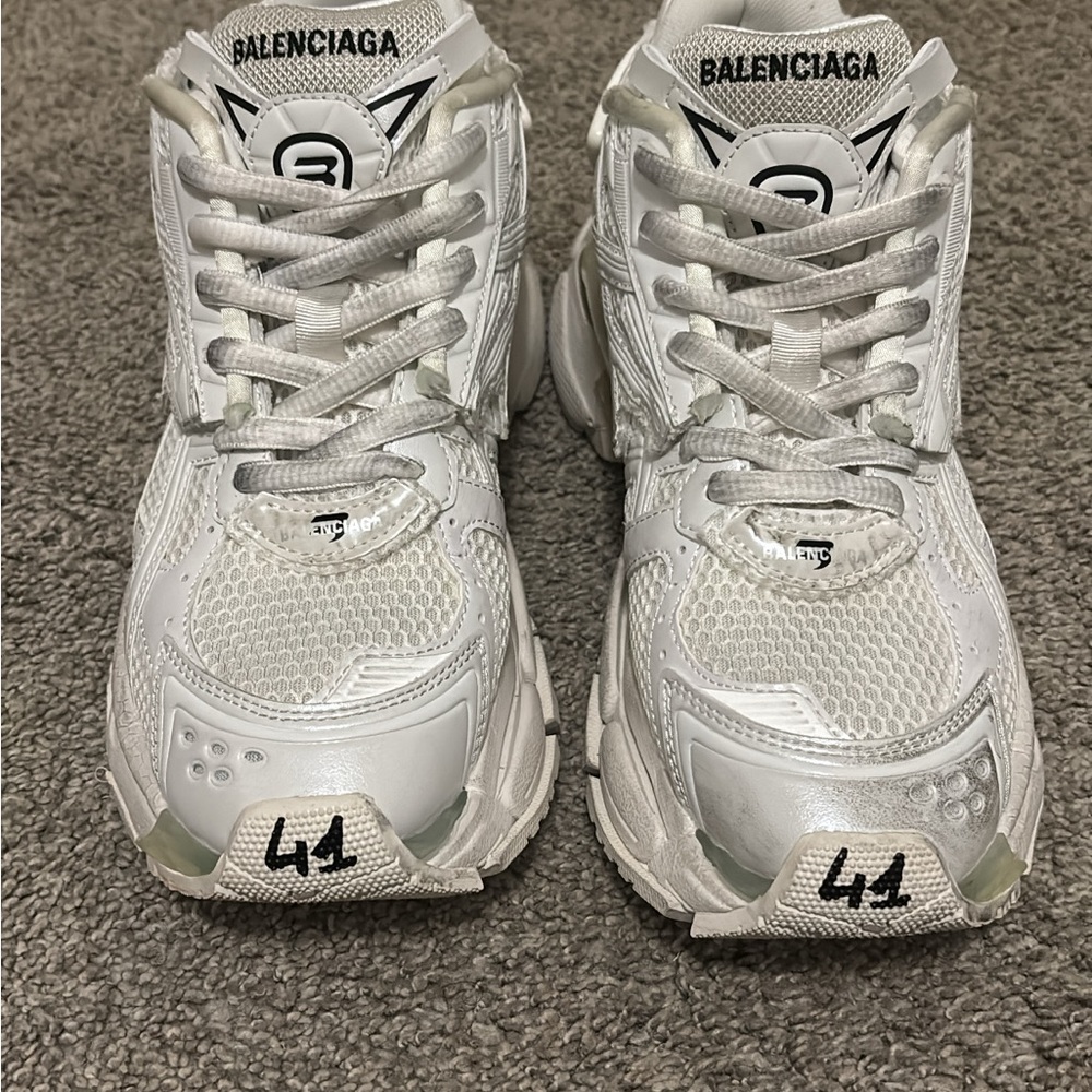 Balenciaga Runner ‘White’ - Picture 2 of 7